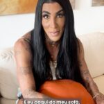 Pepita Instagram – Sendo mulher, sei que cada dia que sobrevivo no Brasil, que está no topo da lista dos países que mais nos matam, é um ato de resistência.
Nesse Dia Internacional das Mulheres, eu celebro minha existência e de todas nós, reconhecendo que ainda temos muito a conquistar! Vamos juntas! ❤️