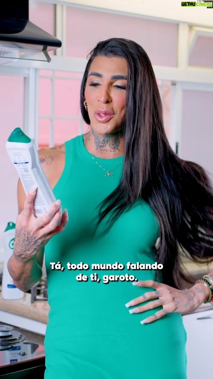 Pepita Instagram - Eita que vocês são igual a mim? Quando gostam de uma coisa não param de falar sobre… mas conselho bom é conselho espalhado: Cif Limpeza Milagrosa já tá na boca do povo! Eu amoooo 💚 #CifLovers #CifLimpezaMilagrosa #publi