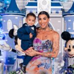 Pepita Instagram – 2 anos do meu Lucca, do meu maior amor. Filho, você me fez mãe, você mudou minha vida, me ensinando mais uma vez que o amor pode tudo. A mamãe e o papai estão muitos felizes de ver você crescendo saudável, feliz e lindo! Sua festa foi maravilhosa, tudo perfeito e o melhor foi você aproveitando e se divertindo. Sou cada dia mais feliz de poder conviver e cuidar de você todos os dias! Te amo, amo nossa família. ❤️

assessoria: @cynthiacruzassessoria
decoração: @tatipinidecor
foto e filme: felipe santana kids -@felipesantanakids/ @felipesantanafotografia 
brigadeiro gourmet: @adocicahgourmet 
doces personalizados: @rafaabolos 
foto lembrança/video 360: @tonapistaeventos 
churros: @clickchurros 
carrinho guloseimas: @petit.sugar 
crepe: delicious crepes -@delicious_crepess 
pirulitos: lolli e pop – @lolli_e_pop 
lembranças: @chicafestaria 
doces personalizados:@adriranzani 
led: @agenciae 
sousplats: @knartespaineis_ 
cardapios e tags: @_boowpersonalizados 
convites: @freitasatelie 
porta guardanapos: @arteelaser 
personagens: @encantando.producoes
 
look: @vhelegancetrajesarigor.sp