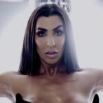 Pepita Instagram – 41 ✨ Celebrar o meu dia é ainda mais significativo por saber que cheguei nessa idade em um país onde a expectativa de vida das pessoas trans e travestis é de apenas 35 anos.

Estou aqui, viva, forte, resistente e feliz. Quanta coisa eu já vivi… fui umas das primeiras funkeiras travestis do Brasil, pude contribuir positivamente para a comunidade, me tornei esposa, me tornei mãe e, acima de tudo, me tornei eu. Cada dia mais realizada em poder desfrutar da liberdade de ser quem eu sou!
