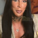Pepita Instagram – A mamãe ensina toda a vez. Não existe cura para o que não precisa de cura! Por isso, quero convidar todo mundo para conhecer o projeto @fimdacura e assistir ao filme “A CURA” no canal deles. Nosso objetivo aqui é criminalizar a prática da Terapia de Conversão, a famosa “CURA GAY”. Essa prática não salva ninguém, na verdade é devastadora para a nossa comunidade. Vamos juntos denunciar! Assine ao abaixo assinado no site www.fimdacura.com! 🏳️‍🌈

#FimDaCura