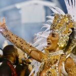 Pepita Instagram – Ainda estou em êxtase com a energia do desfile da minha escola @unidos.desaolucas! Representar a força do trabalhador foi uma honra pra mim, que aprendi a ser forte tão cedo. Esse desfile foi representativo e muito especial! Viva, família São Lucas! ❤️

📸 @guifiorin