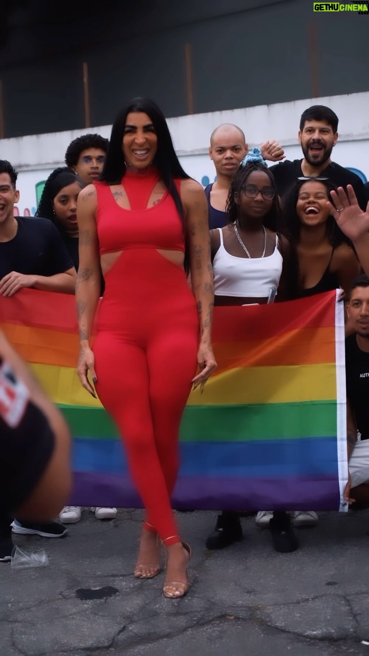 Pepita - 3.3K Likes - Samba no pé e sorrisão no rosto para os ensaios da @unidos.desaolucas. Carnaval 2024 tá chegando e a dinda aqui vai servir… beleza e muito samba pra vocês. ❤️🔥❤️🔥❤️🔥