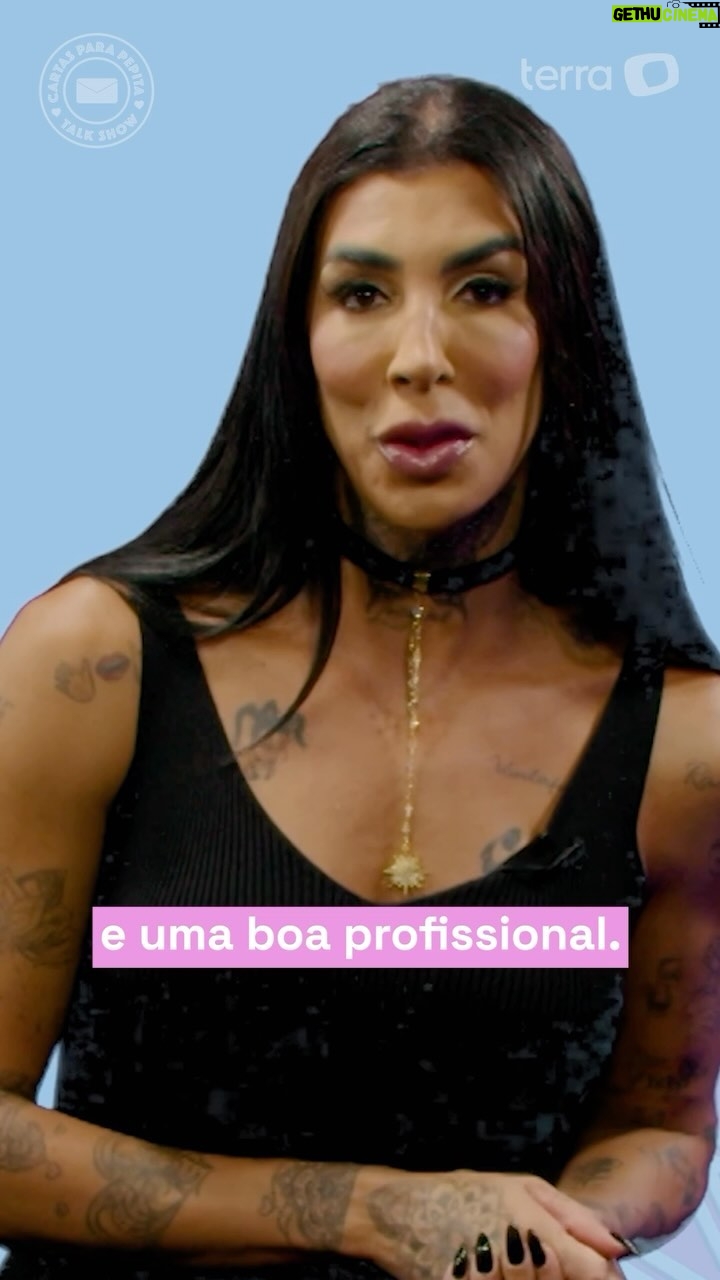 Pepita Instagram - Pare de se cobrar tanto! Ninguém é perfeito, todos somos formados por erros e por acertos. Se permita ter uma relação mais saudável com o espelho e aceitar os elogios que as pessoas tem para fazer ao seu respeito! Eu acredito em você 🩷 E aí, já maratonou os episódios dessa temporada do #CartasParaPepita? Assiste lá no @terra_nos!