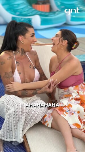 Pepita Instagram - ✨ Ela é o meme, ela é o momento ✨ Como manter a compostura gravando com @pepita? 🤪 #NaPiscinaComFePaesLeme hoje, às 20h15, no @gnt e @globoplay  Canais!