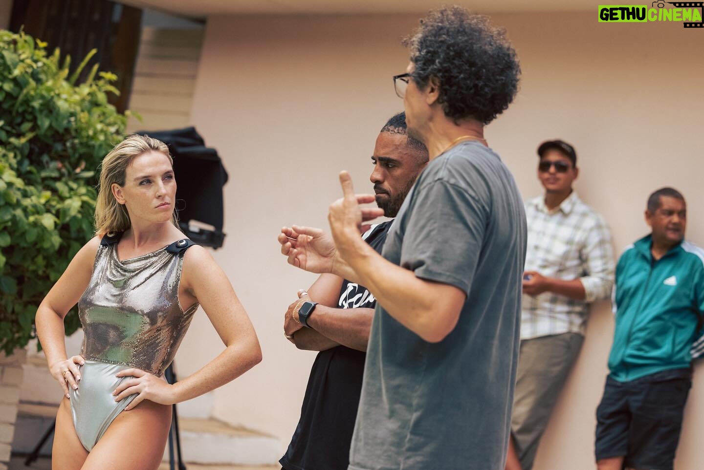 Perrie Edwards Instagram - The love for the Forget About Us music video has been amazing, thank you thank you THANK YOU!