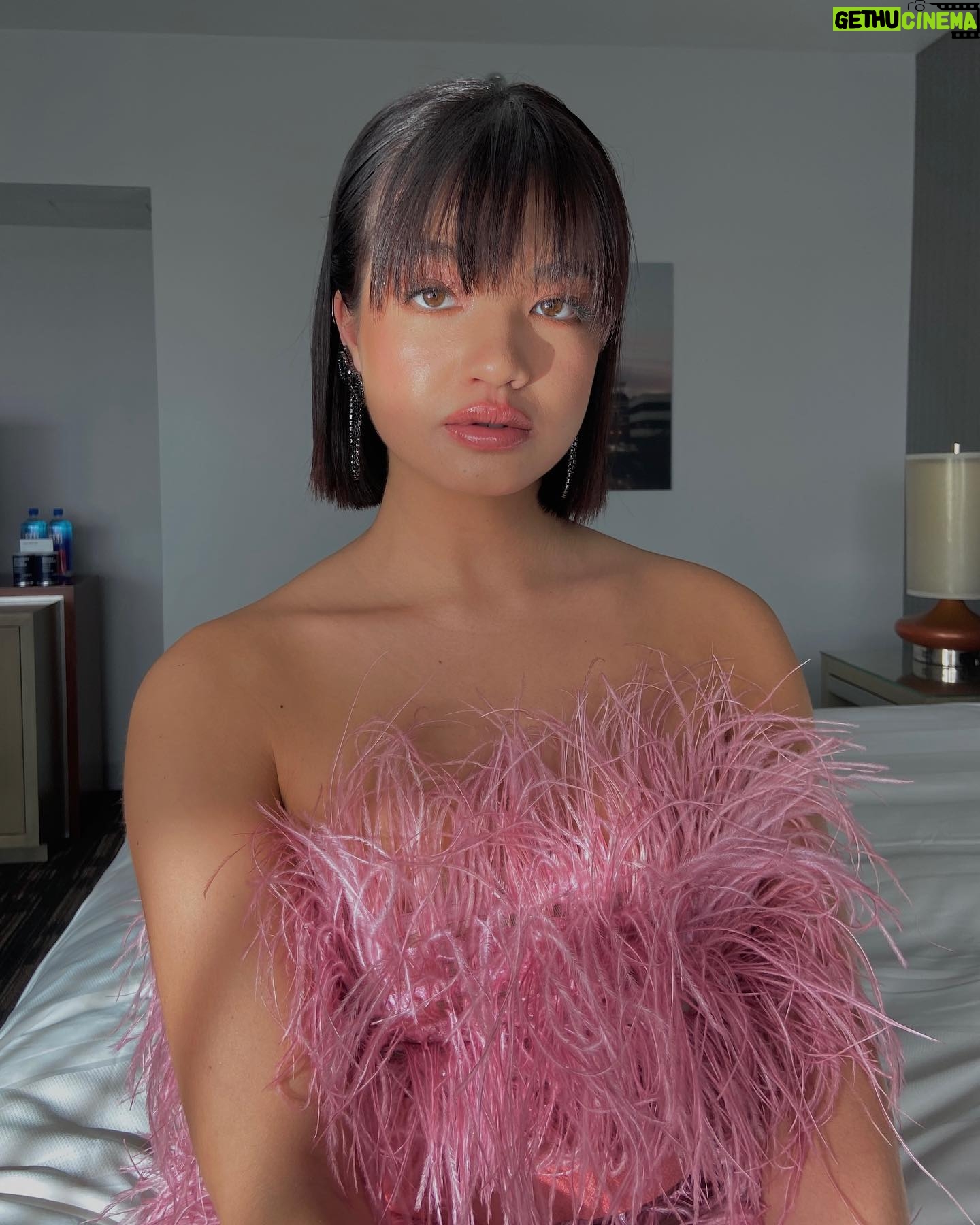 Peyton Elizabeth Lee Instagram - No muppets were harmed in the making of this dress