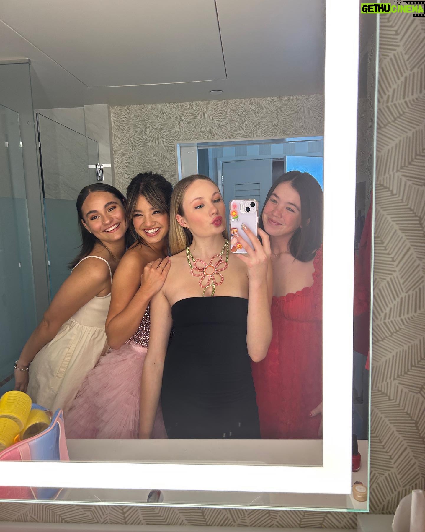 Peyton Elizabeth Lee Instagram - Moments from my favorite night💖💖 PROM PACT MARCH 31 ON @disneyplus EEEEE