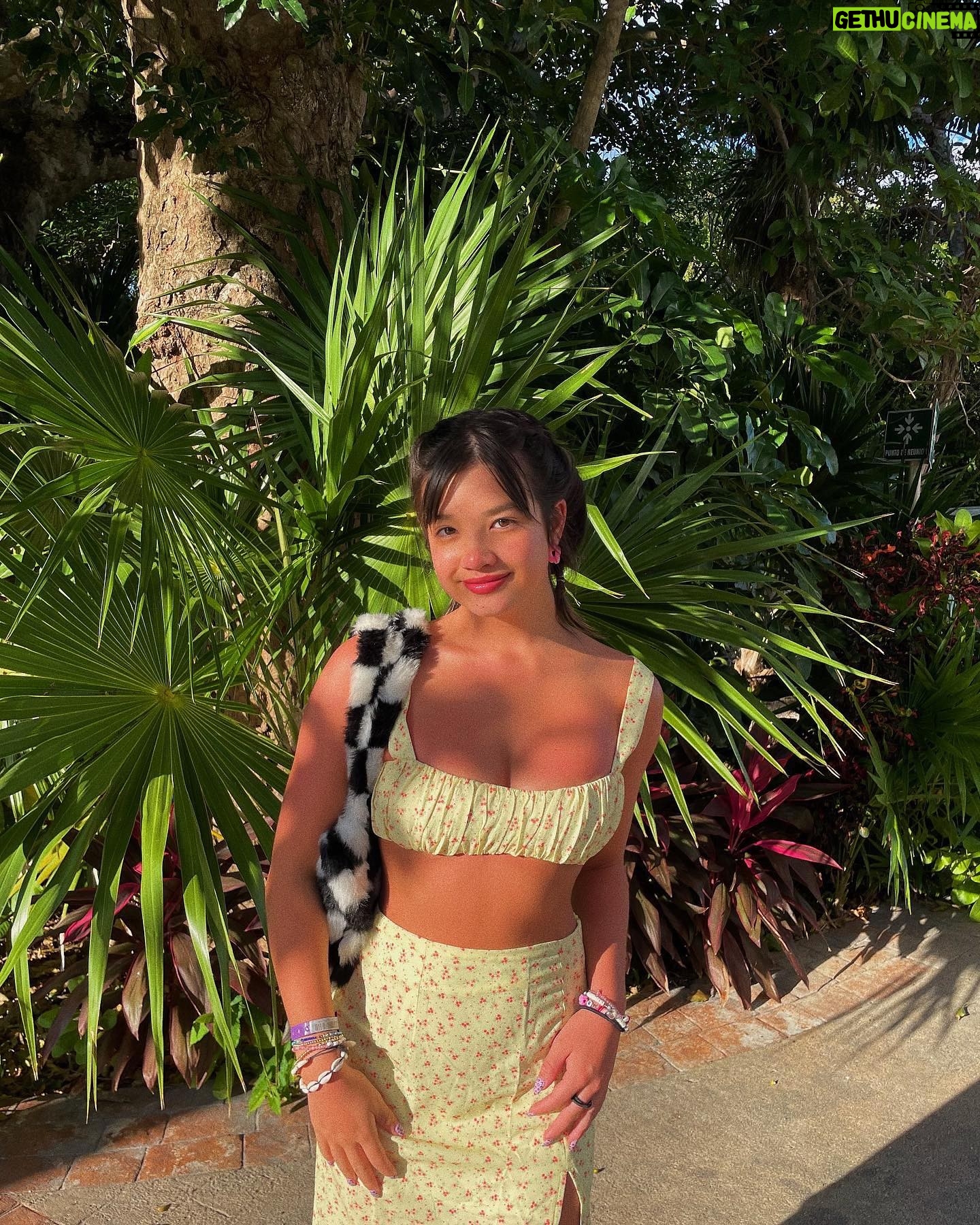 Peyton Elizabeth Lee - 178.1K Likes - Weekly roundup