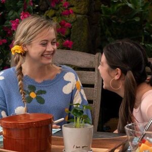 Peyton Elizabeth Lee Instagram - crazy proud of this show and all the incredible people who made it. thank you to everyone who came on this journey with us. it means everything to me. the season finale of doogie kamealoha m.d. is now streaming on disney plus. go check it out🌞🌞
