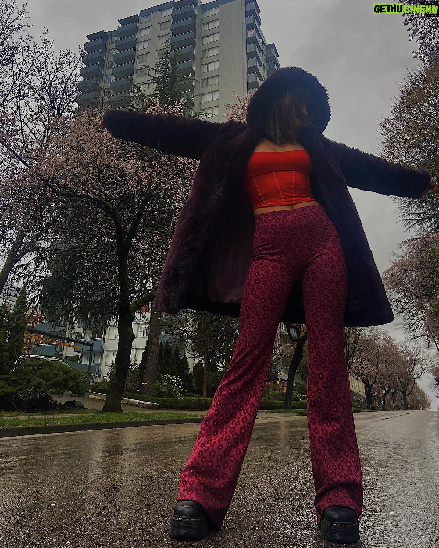 Peyton Elizabeth Lee Instagram - Canada, eh?