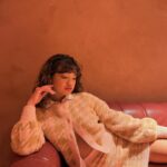 Peyton Elizabeth Lee Instagram - Scenes from a pink bathroom
