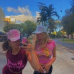 Peyton Elizabeth Lee Instagram - Postcard from HI