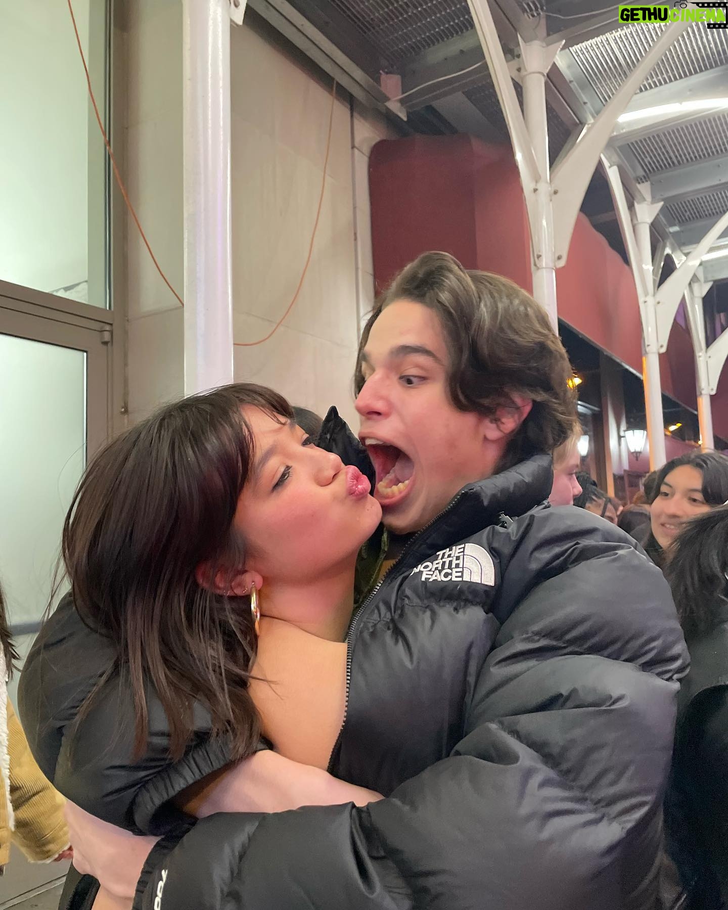 Peyton Elizabeth Lee - 184.5K Likes - 25% down @columbia