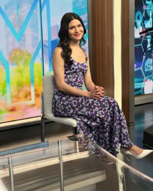 Phillipa Soo Instagram - Bit of a morning yesterday….Maris and I are thrilled to have shared a bit about our children’s book #PiperChenSings yesterday. Thank you @cbsmornings @hodaandjenna @newyorklivetv for having us!

Piper Chen Sings is on sale TODAY where all books are sold 🦋🩵🦋
@marispasqualedoran @qinillustrations @randomhousekids @randomhousestudio