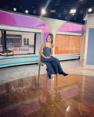 Phillipa Soo Instagram - Denim denim denim please @oscardelarenta @jenniferzeunerjewelry 
@todayshow 

Hair @seijinyc 
MU @miajonesmua 
Styled by @cristinaehrlich 
#press
#camelotbroadway