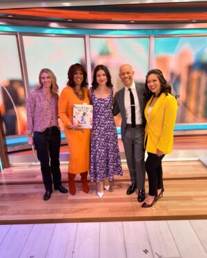 Phillipa Soo Instagram - Bit of a morning yesterday….Maris and I are thrilled to have shared a bit about our children’s book #PiperChenSings yesterday. Thank you @cbsmornings @hodaandjenna @newyorklivetv for having us!

Piper Chen Sings is on sale TODAY where all books are sold 🦋🩵🦋
@marispasqualedoran @qinillustrations @randomhousekids @randomhousestudio