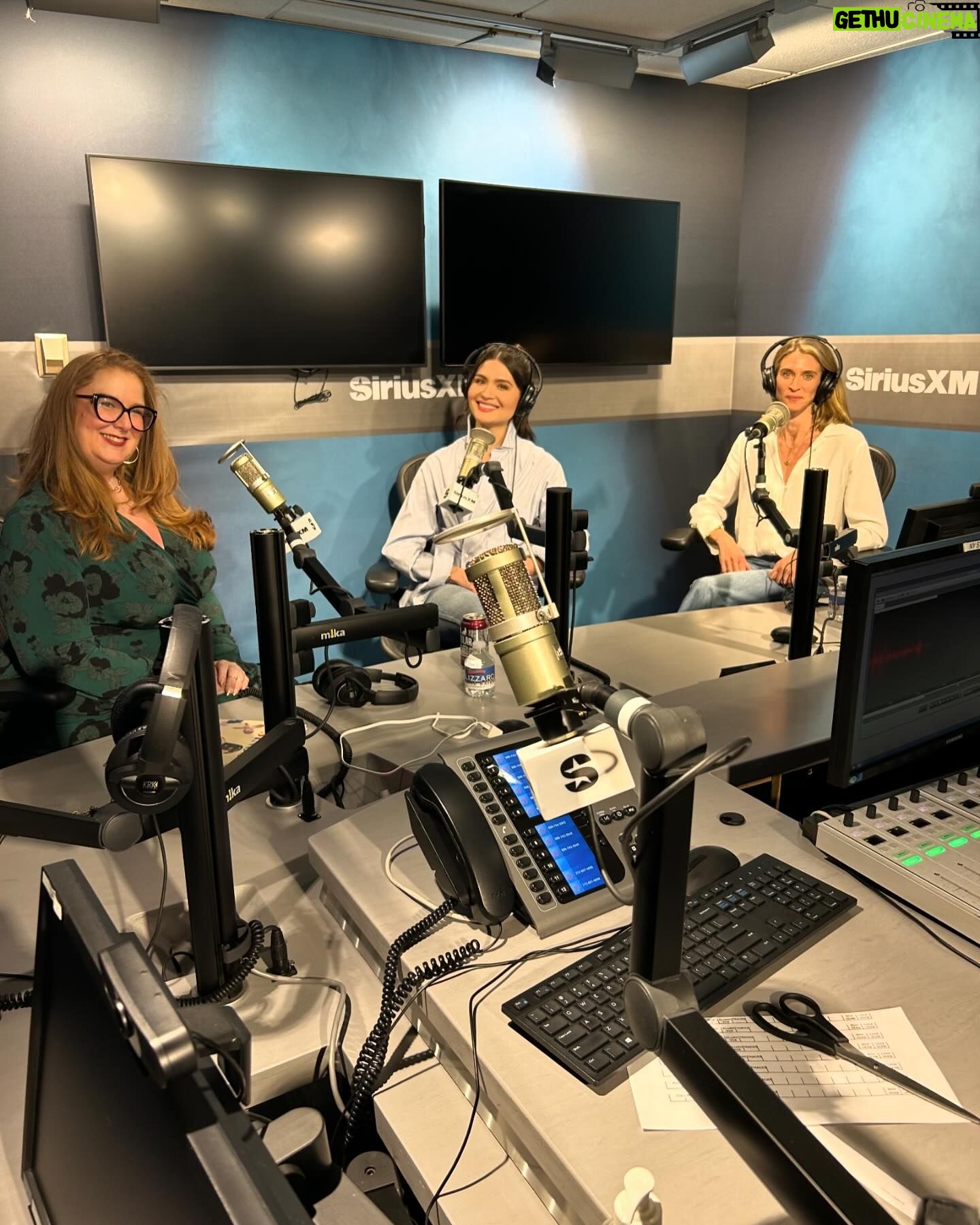 Phillipa Soo Instagram - More #piperchensings today with @nylivingtv @ny1 @siriusxm with a surprise run in with @mjrodriguez7