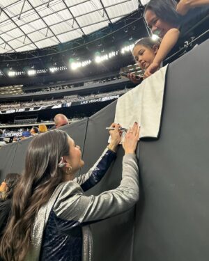 Phillipa Soo Instagram - Thank you @raiders 

Honored to have sung the National Anthem at today’s game.

Styled by
@cristinaehrlich 
@bridgetblacksten 

Thank you
@ronaldvanderkemp @louboutinworld @nikoskoulisjewels @musexmuse