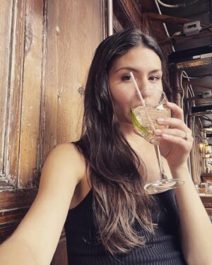 Phillipa Soo Instagram - Happy Sunday. It’s humid.