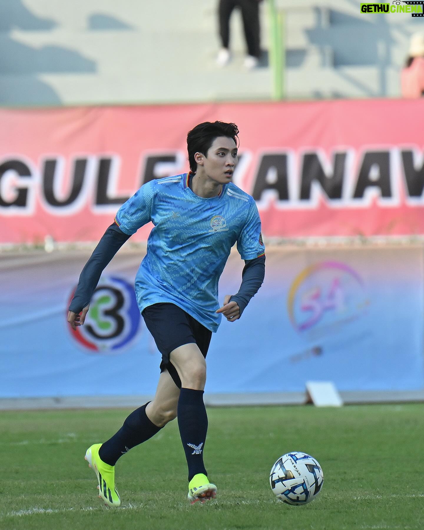 Phiravich Attachitsataporn Instagram - Football lover ⚽️ #54ปี3miracles