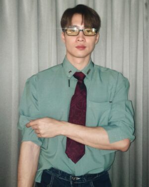 Phiravich Attachitsataporn Instagram - แฟลชแยงตา
