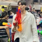 Phiravich Attachitsataporn Instagram - ลงถนนครั้งแรกในรอบหลายปี 🛣️