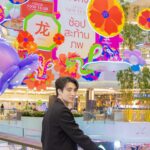 Phiravich Attachitsataporn Instagram - กดไลค์ขอให้โชคดี 🧧🧧 ฉลองตรุษจีนยิ่งใหญ่ในกรุงเทพตอนเหนือ รับปีมังกรมหาเฮง จับจ่าย ไหว้ กิน เที่ยว ครบจบในที่เดียว กับ Chinese New Year “The Grand Dragon 2024” @futurepark_official ตั้งแต่วันที่ (19 ม.ค. - 11 ก.พ.67) พบดีลเด็ด โปรโดนถูกใจนักช้อป จากร้านค้าแบรนด์ดังลดสูงสุด 70% อิ่มอร่อยกับร้านอาหารชั้นนำทั่วศูนย์การค้าฯ ตระการตาการแสดงเชิดมังกรทองคู่ สิงโตทองคู่เสริมความปัง พร้อมโปรโมชันในแคมเปญ กับสิทธิ์ลุ้นโชคทุกวัน สมาชิก FUTURE PARK ลุ้น รับความเฮง! เพียงโชว์ใบเสร็จ 500.- ขึ้นไป ลุ้นโชคทอง 1 สลึง ทุกวัน! ที่จุดแลกคูปองโปรโมชันแคมเปญฯทั่วศูนย์การค้า (ให้บริการ 11.00 – 20.00 น.) รายละเอียดเพิ่มเติม คลิก https://citly.me/NxWTq มาใช้ชีวิตกันแบบไร้ขีดจำกัด ทุกไลฟ์สไตล์ สนุก ครบ จบที่เดียว #FutureParkandZpell #ComeALife #UnlimitedLifestyleShoppingPark #ChineseNewYear2024 #TheGrandDragon2024