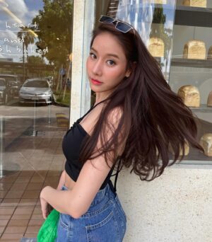 Pichana Yoosuk Instagram - 😎