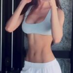 Pichana Yoosuk Instagram - คุมอาหารไหมคะ?