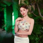 Pichana Yoosuk Instagram - เกมที่เล่นตั้งแต่เด็กจนโต☺️🤍 #สนุกมาก #sims4forrent #thesims4
