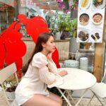 Pichana Yoosuk Instagram - Flower girl🌷🌹🌼🌸🌿 #cafehoppingbkk #cafe #cafebkk #bkkcafe