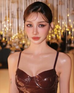 Pichsinee Veerasuthima Instagram - @fendi ✦ #PepsiPresentsTotyMusicAwards #PepsiPresentsTotyMusicAwards23/24 #TOTYAWARDS #TOTYMUSICAWARDS #TPOP