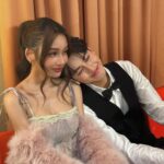 Pichsinee Veerasuthima Instagram - โตไปฉันจะเป็น someone ของเธอ someday! 🫶🏽✨ ขอบคุณน้อง @gorn.proxie และทีมมากๆนะคัับ ที่ชวนโบกี้มาเป็นส่วนหนึ่งของ solo นี้ 📀 มีความเท่ในสไตล์และมีเอกลักษณ์ตั้งแต่ครั้งแรกที่ฟัง ดีใจมากมายๆที่ได้ร่วมงานกันค่ะ น้องเก่งมากๆๆ และยังเก่งหลายด้าน ถามตลอดเลยว่ากรเหนื่อยไหม กรได้แต่ยิ้ม5555 เชื่อในความขยันและสเน่ห์เหลือล้นในตัวน้องกร ดีใจมากที่ได้ร่วมงานกันสักที ภูมิใจในตัวน้องแทนแฟนๆไม่น้อย ร่วมงานกันครั้งเดียวก็เข้าใจเลยว่าทำไมแฟนๆถึงภูมิใจในตัวน้อง ความประทับใจเกิดได้อย่างง่ายดายฮะ ซัพพอร์ตเพลงใหม่น้องกรกันได้แล้วฮะ ในทุก platform/streaming รวมถึงรับชม MV ได้แล้วทาง Youtube ค่ะ // go gorn, go! 🌆🌄🌅 @proxie.officialth