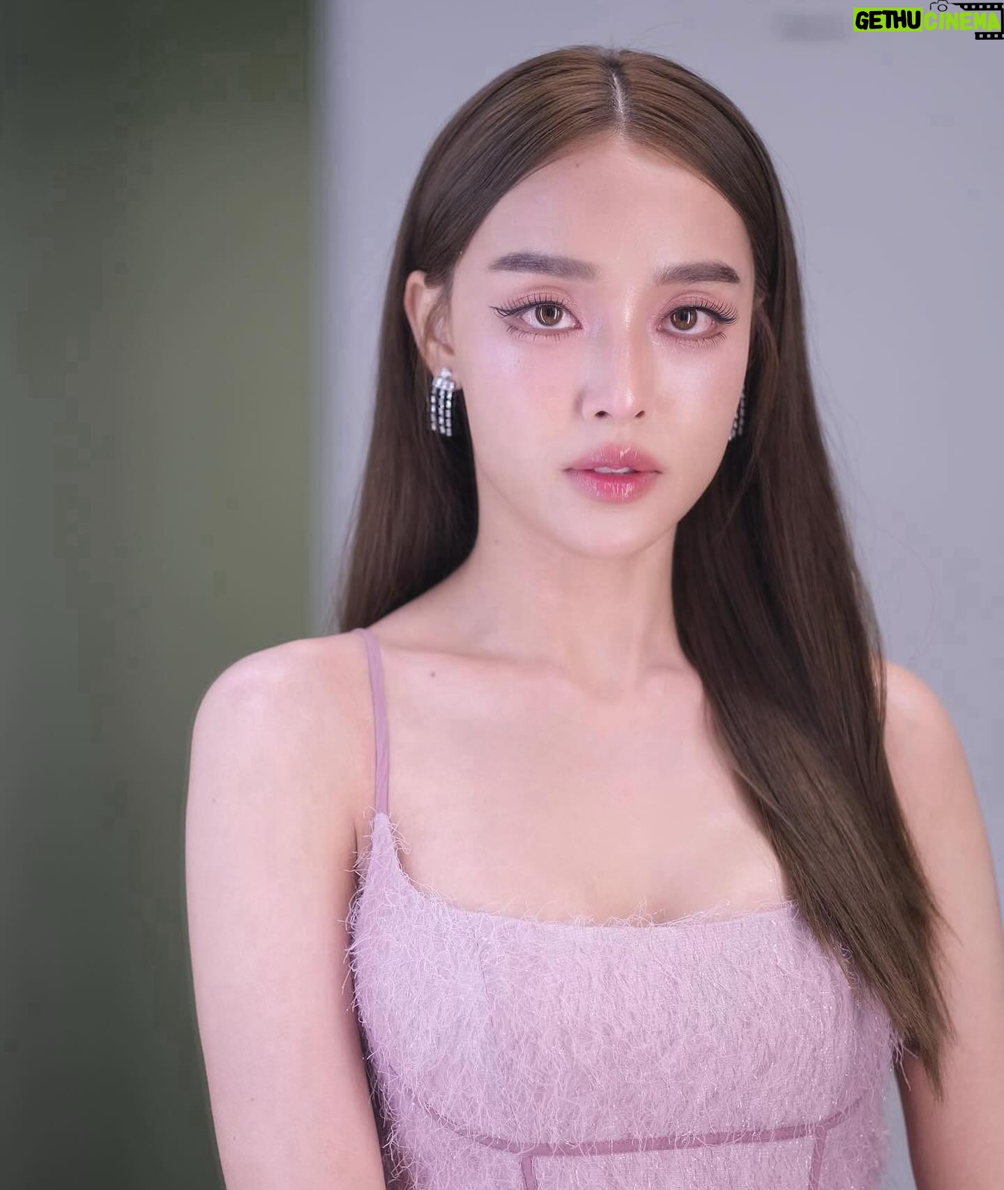 Pichukkana Wongsarattanasin Instagram - แว๊บมาบอกฝันดีค่า พรุ่งนี้เรามีนัดกันน้า ~ 🩷🥰