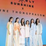 Pichukkana Wongsarattanasin Instagram - 🧡☀️ @annethong @nichath 🧡☀️ @myonlysunshine.official #myonlysunshinexannethongprasom