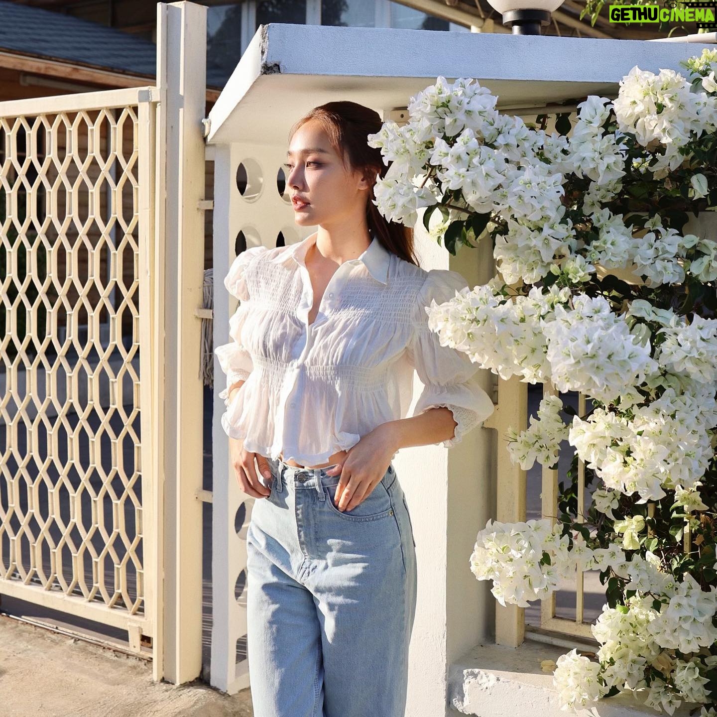 Pichukkana Wongsarattanasin Instagram - ยืนแปปๆสุกกำลังดี ถ้ายืนต่ออีก10นาที น่าจะเกรียม 55555 ☀️🔥😅