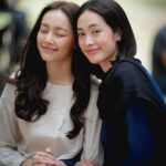 Pichukkana Wongsarattanasin Instagram - #มือปราบมหาอุตม์ เดินทางมาถึงตอนจบแล้วค่า 🥰🙏🏻 ขอบคุณช่อง3 ขอบคุณพี่หงส์ พี่อุ๊ @hokseeeiawtv @thunster @patchanee_c นะคะ ที่ให้โอกาสตาลได้รับบท บุหลัน / กำไล ขอบคุณพี่หนุ่ม ผกก ของเราด้วยค่า 🙏🏻🩷ขอบคุณแก้งค์ตัวตึง พิเก้ดดด @great_rider10 @toey_pongsakorn @pearpitchapa ที่คอยส่งพลังใจ พลังบวกให้กันทุกวัน วลี #ผมชอบทำงานครับ นี่จำไม่ลืม หัวหน้ามาเฟียพี่ @fresh_aris นี่ขาดไม่ได้เลย ขอบคุณนะคะอาจารย์ ที่พาหนูผ่านซีนยากๆไปได้ 🩷ขอบคุณพี่ๆเพื่อนๆน้องๆ นักแสดง ทุกคนสุดยอดมากๆเลยค่ะ ดีใจที่ได้ร่วมงานกันนะคะ เบื้องหน้าดราม่าสู้กันมันส์สุด เบื้องหลังนี่ฮากระจาย5555 🙏🏻🩷ขอบคุณทีมงานเบื้องหลังที่ดูแลพวกเราเป็นอย่างดี ทุกคนเหนื่อยกว่าหนูมากๆ แต่คอยเชียร์ คอยสร้างสีสันให้นักแสดงตลอด คิดถึงนะคะ 🙏🏻🩷 ที่สำคัญ ขอบคุณคนดูที่น่ารัก ขอบคุณทุกการสนับสนุน และกำลังใจ ที่มีให้พวกเรามาตลอดนะคะ รักทุกคนน้า~ ถึงพี่บอย ตากล้องสุดเท่ 🙏🏻🤍 ขอบคุณภาพสวยๆ เสียงหัวเราะ และกำลังใจในทุกๆวันนะพี่ หนูยังจำวันสุดท้ายที่เราทำงานด้วยกันได้อยู่เลย พวกเราคิดถึงพี่เสมอนะคะ