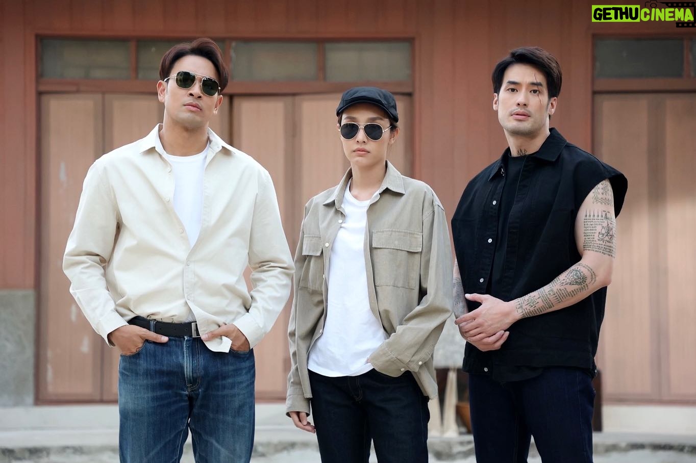 Pichukkana Wongsarattanasin Instagram - เรียกพี่ได้มั้ยยยย~ 😎😎😎 มาดูสดพร้อมกันคืนนี้ครับ เขาสมิงคืนนี้มันส์แน่นอนนนนน หนุ่มๆแน่นๆเหมือนเดิมมม 🔥😍 #มือปราบมหาอุตม์