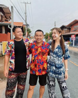 Pichukkana Wongsarattanasin Instagram - #สวัสปีวันปี๋ใหม่เมืองเจ้า 🙏🏻🩵☀️💦 วันนี้เล่นสงกรานต์แพร่เผื่อกั๋นตวยเน้อออออ ~ อยากอยู่ต่อมาก ต้องกลับมาทำงานแล้ว ปีหน้าป๊ะกั๋นใหม่เจ้า ☀️💦