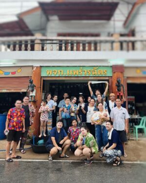 Pichukkana Wongsarattanasin Instagram - #สวัสปีวันปี๋ใหม่เมืองเจ้า 🙏🏻🩵☀️💦 วันนี้เล่นสงกรานต์แพร่เผื่อกั๋นตวยเน้อออออ ~ อยากอยู่ต่อมาก ต้องกลับมาทำงานแล้ว ปีหน้าป๊ะกั๋นใหม่เจ้า ☀️💦