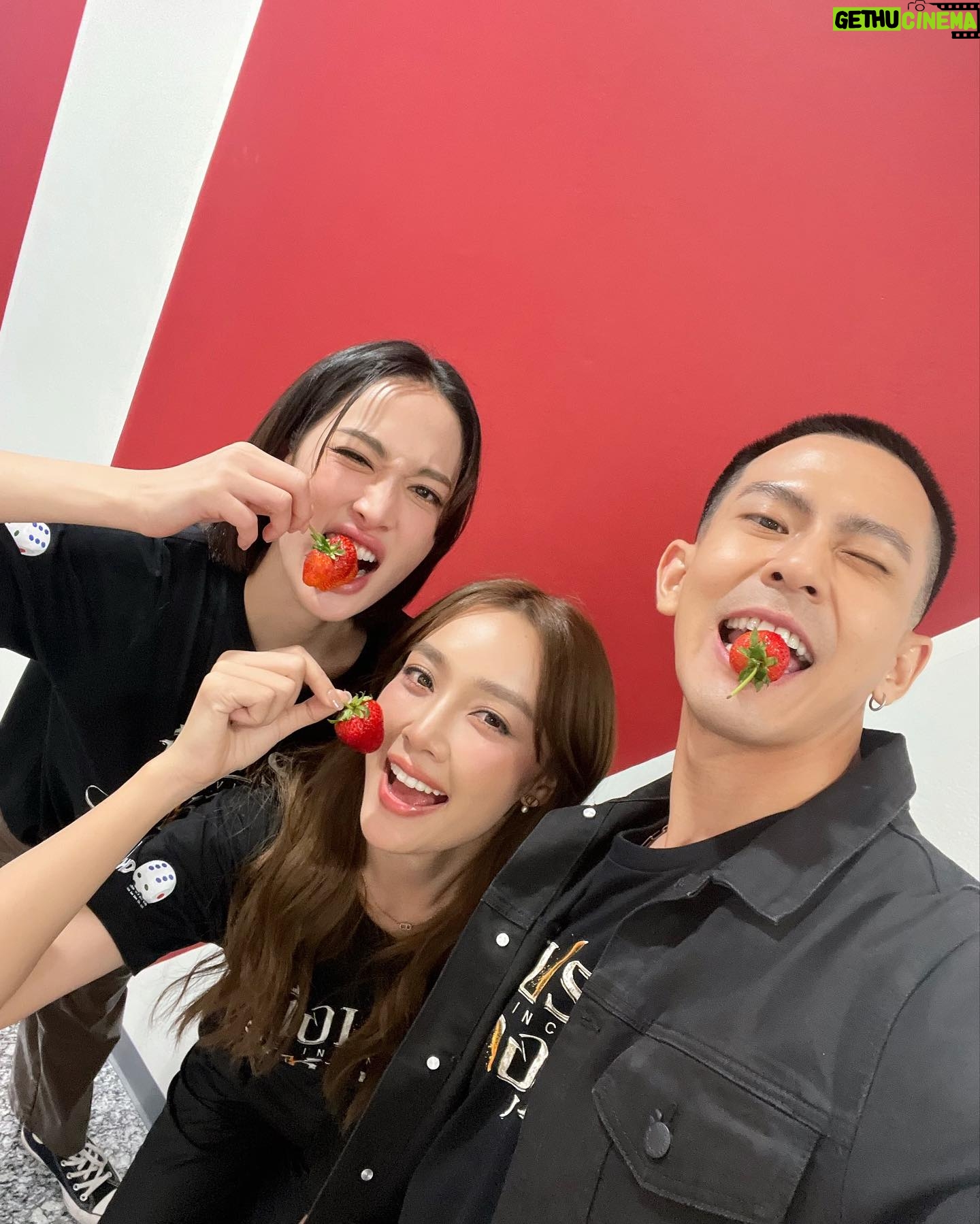 Pichukkana Wongsarattanasin Instagram - #มือปราบมหาอุตม์ เปิดด่วนเลยค่า วันนี้พลาดไม่ได้เลยน้า เข้มข้นสุดๆ 🔥🔥