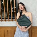 Pinyadar Salinvarradar Instagram - 📸🦦🤭 #RebeccaMinkoff #RebeccaMinkoffth @rebeccaminkoff #patluxurygroup @patluxurygroup.official