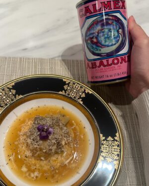 Pinyadar Salinvarradar Instagram - 🤭🫶🏻🫖💜 ^ ^