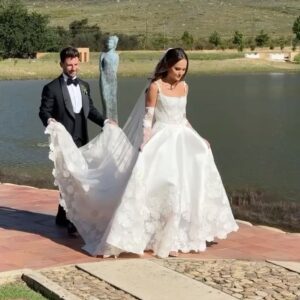 Pixie Lott Instagram - what an absolutely unforgettable few days living it up in beautiful South Africa for the new Mr and Mrs Ruiz 🤍 My eyes popped out of my head at the views everywhere I looked and of course at the bridey @g_porge @ruiz_jamie it was so special and stunning and we love you 🤍🤍🤍
