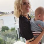 Pixie Lott Instagram – ché day every day 🌸