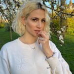 Pixie Lott Instagram – young women today face so many challenges that threaten their futures and aspirations. Many feel anxious, have lost confidence in themselves and worry for a future which appears to be spiralling out of their control.  I have been an ambassador for @PrincesTrust for more than 15 years and have seen the amazing work they do with their #ChangeAGirlsLife campaign.

 

thank you to @MappinandWebb who are supporting this campaign to help more young women build a better future for themselves. Between 13th May- 31st July, 5% from every item purchased from the beautiful Riveret Limited Edition collection will go towards The Prince’s Trust in support of the #ChangeAGirlsLife campaign. #ad