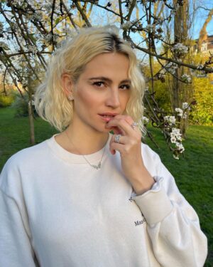 Pixie Lott Instagram - young women today face so many challenges that threaten their futures and aspirations. Many feel anxious, have lost confidence in themselves and worry for a future which appears to be spiralling out of their control.  I have been an ambassador for @PrincesTrust for more than 15 years and have seen the amazing work they do with their #ChangeAGirlsLife campaign.

 

thank you to @MappinandWebb who are supporting this campaign to help more young women build a better future for themselves. Between 13th May- 31st July, 5% from every item purchased from the beautiful Riveret Limited Edition collection will go towards The Prince’s Trust in support of the #ChangeAGirlsLife campaign. #ad