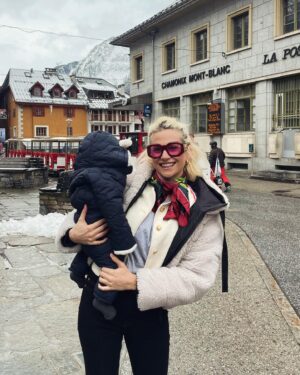 Pixie Lott Instagram - ski ski wit my baby