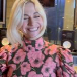 Pixie Lott Instagram - guyssss @tobygadmusic x @chapterandversemusic x @afsheenmusic new song is out on April 19th ⚡️💓🌸 I’m so happy to have helped write it and to singgggg on it. everybody pre save their single in my bioooo
